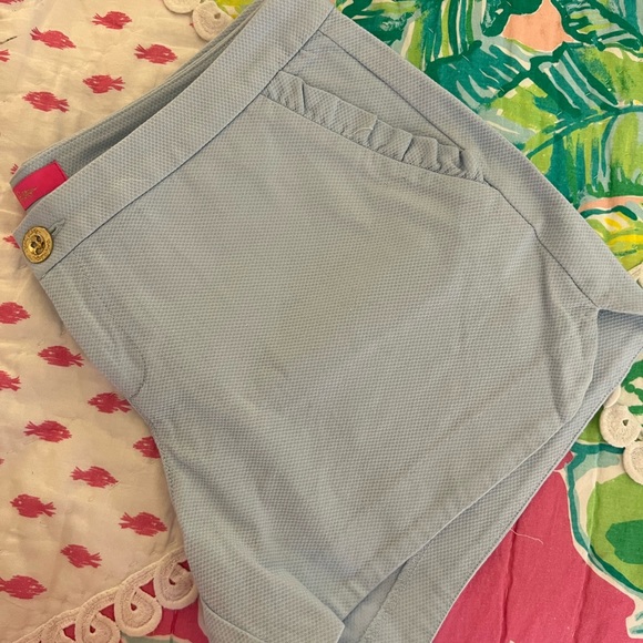 Lilly Pulitzer Addie Blue Stretch Shorts Ruffle Pocket - Picture 2 of 5